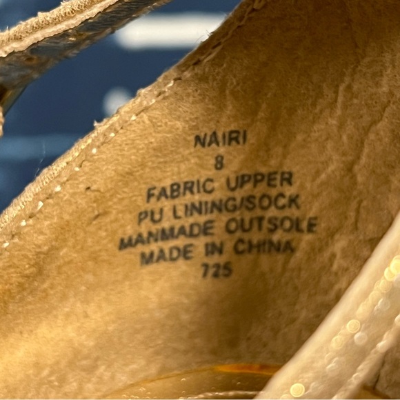 Steve Madden Nairi Gold Heel - Picture 6 of 11